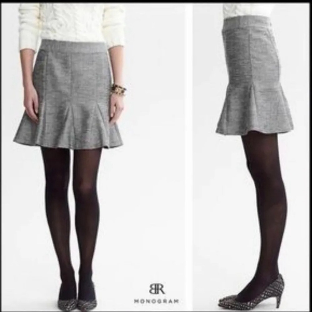 Banana Republic silver fluted skirt NWT $98 size 6